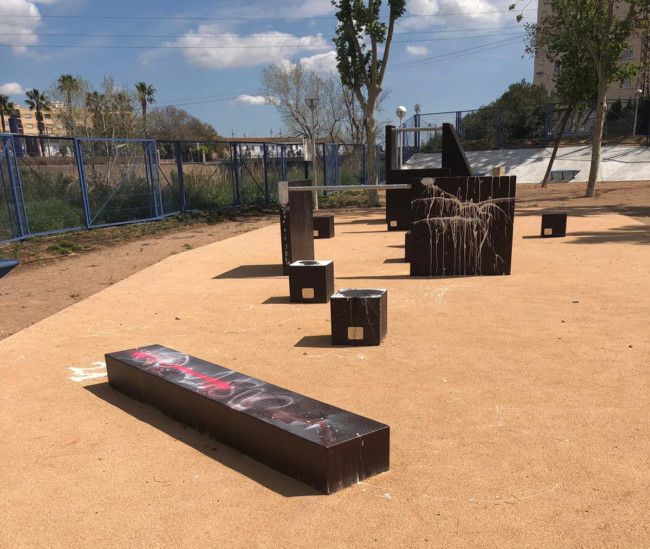 Manises actes vandàlics