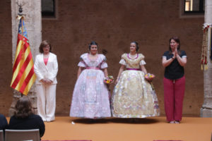 Sara Morcillo Torralba de la falla Avinguda 18 de Juliol i Judith Díaz Gomáriz