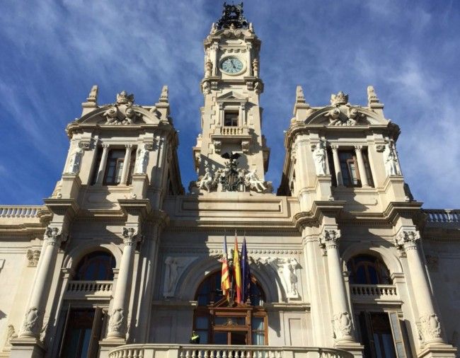 El ayuntamiento anuncia la compra de 2 inmuebles para aumentar el parque de vivienda pública de València