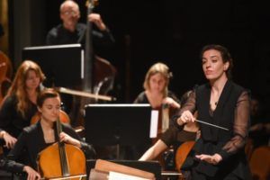 Lara Diloy, directora de orquesta. Oviedo Filarmonía