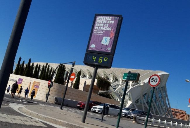 Valencia alcanza los 41.8 grados, lejos del récord establecido en 2010 con 43 grados