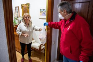 Reparto material Mislata confección mascarillas