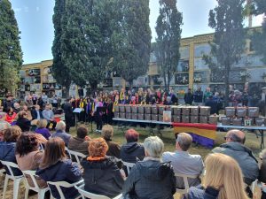 fosa cementerio Paterna entrega restos