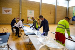 Mislata confeccionara batas sanitarias