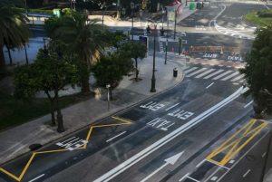 Entrada a la calle Colón desde la Porta de la Mar