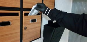 reparto mascarillas Burjassot buzón