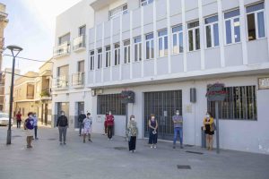 Picassent guarda un minut de silenci en memòria de Li Na, l'última víctima de la violència masclista