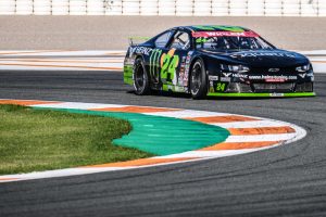 Alon Day saldrá desde la Pole en la lucha por el europeo de NASCAR en Cheste