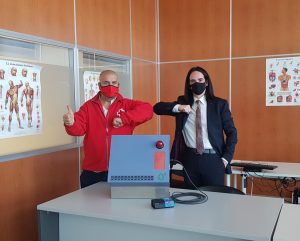 Fernando Esteve, de Cruz Roja Valencia, junto a Giuseppe Storniolo, director de MoneyGuard.