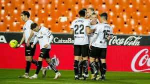 l Valencia CF se reencuentra con la victoria ante el Elche CF (1-0)