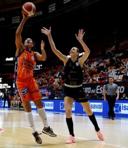 Grahan-Davis contra Tamara Abalde