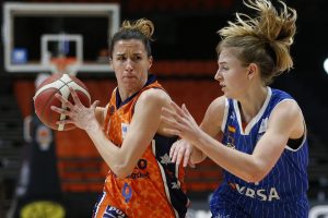 Histórica primera victoria de Valencia Basket ante Perfumerías Avenida en una batalla épica (85-84)
