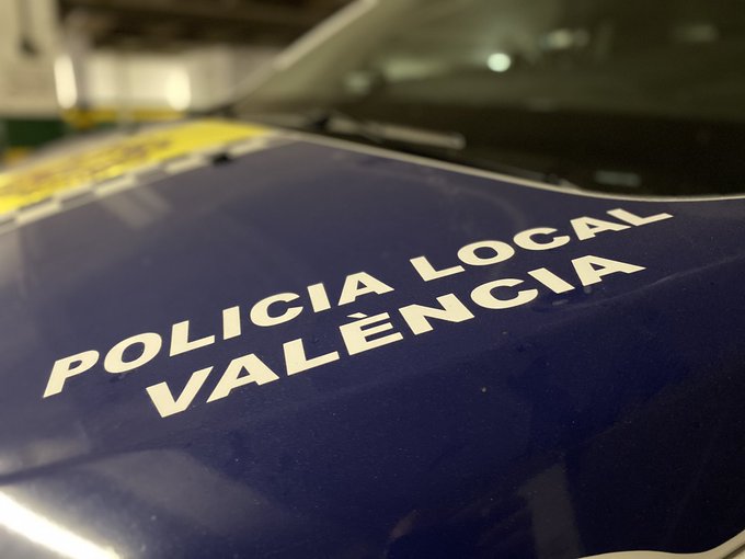 Una banda de ladrones roba la tienda de Louis Vuitton en Valencia en plena  Nochevieja
