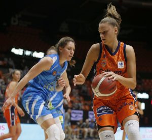 Valencia Basket hace su última parada del tour en LF Endesa en busca del tres de tres