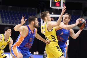 Victoria de Valencia Basket en Berlín para llegar con opciones de Top8 a la última jornada (86-90).jpg