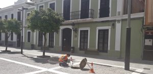 Toma de muestras de las aguas residuales en Paterna