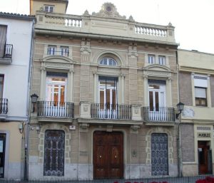 Quart Casa Cultura con jardín en flor