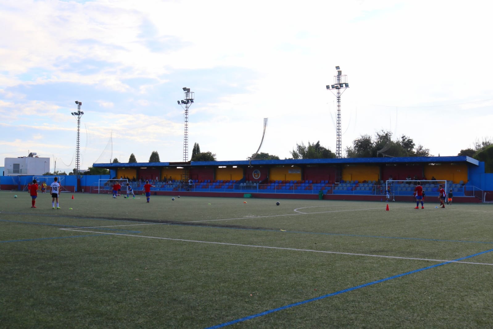 gradas campo fútbol Albal