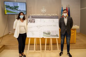 El alcalde de Mislata, Carlos Fernández Bielsa, y la vicealcaldesa de València, Sandra Gómez