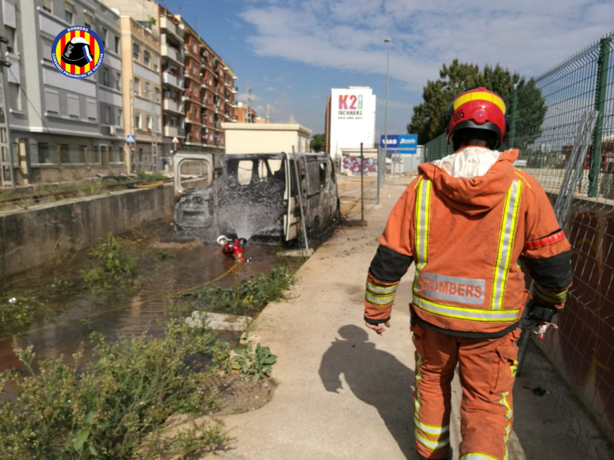incendio furgoneta acetileno Burjassot