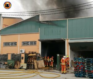 incendio fuente del jarro