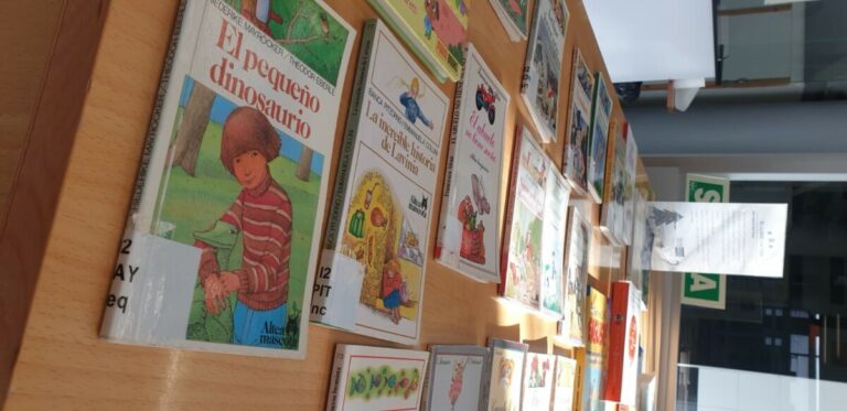 La biblioteca municipal de Alaquàs pone en marcha su nueva sección de libros viajeros