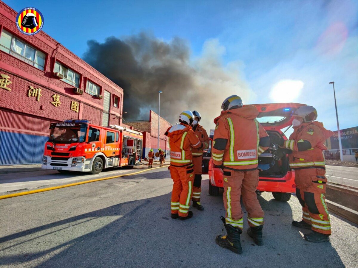incendio polígono industrial La Cova, en Manises