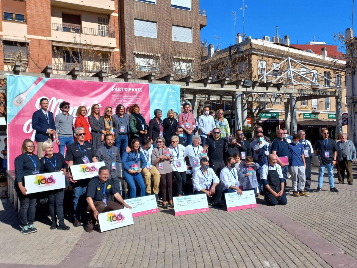 participantes V edición del concurso de paella de fetge de bou y del concurso de postres de cacau del collaret