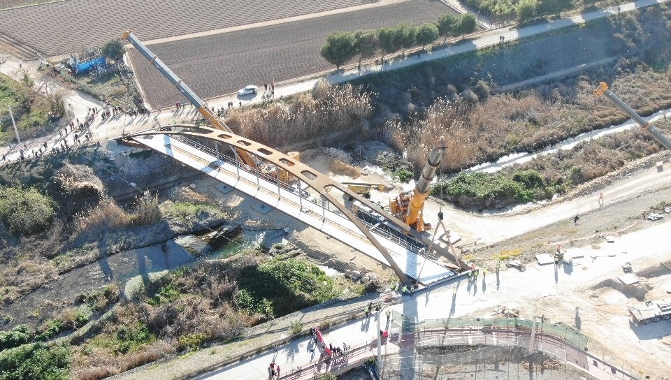 nueva pasarela sobre el barranco carraixet