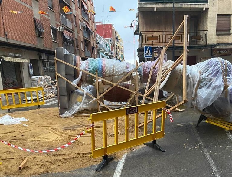 falla carrer alicante quart de Poblet