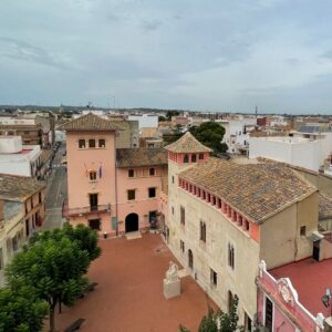 Plaza ayuntamiento Alfara