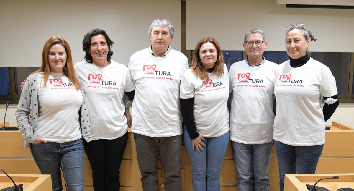 Compromis Paiporta camiseta contra bous al carrer