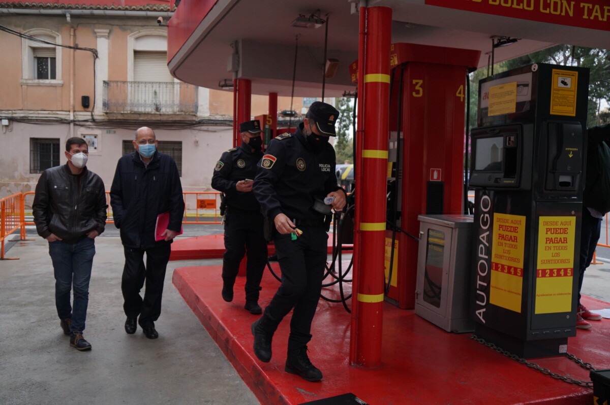 precinto gasolinera el pozo de Burjassot