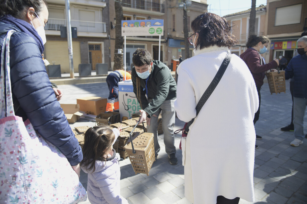 reparto cubos basura orgánicos