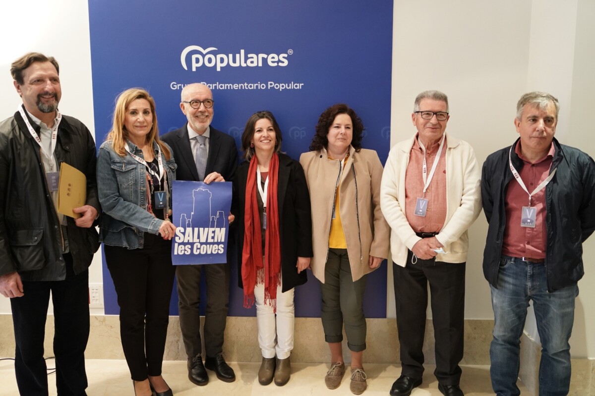 PP reunion Corts Valencianes cuevas Paterna