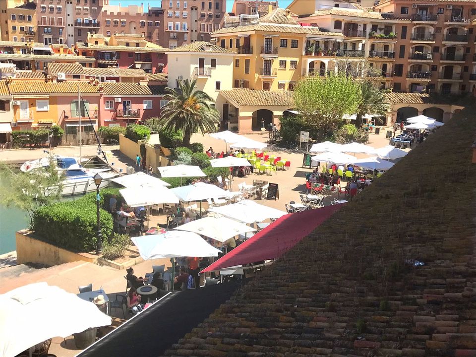 Port Saplaya plaza interior