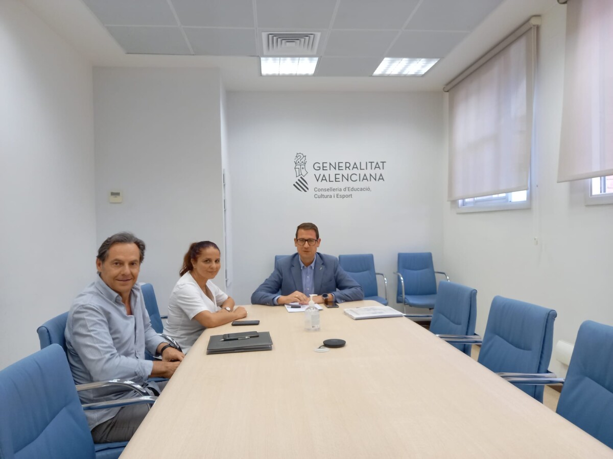 reunion ayuntamiento y conselleria obras CEIP Bonrepos