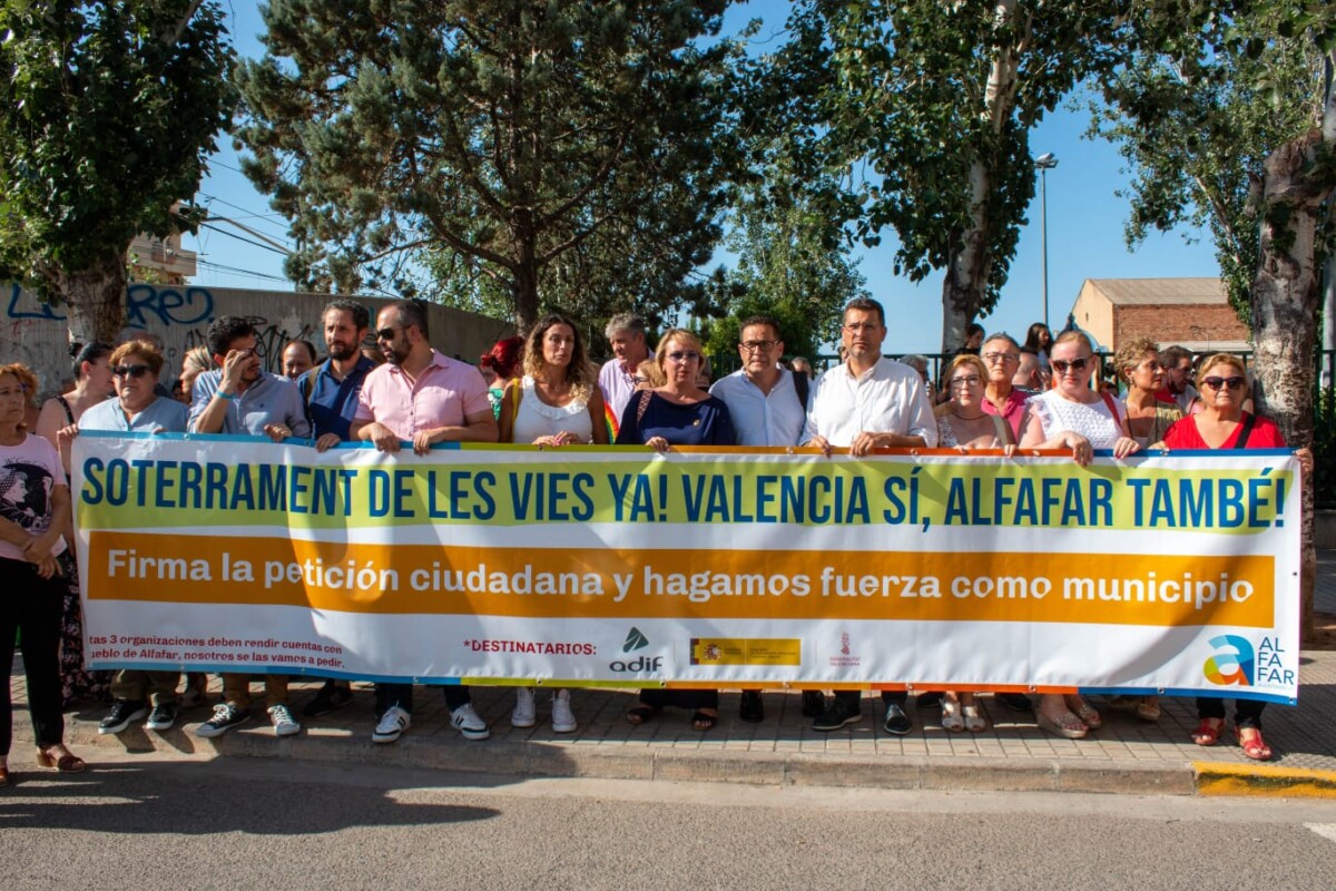 manifestacion Alfafar Benetusser Sedavi soterramiento vias tren (2)