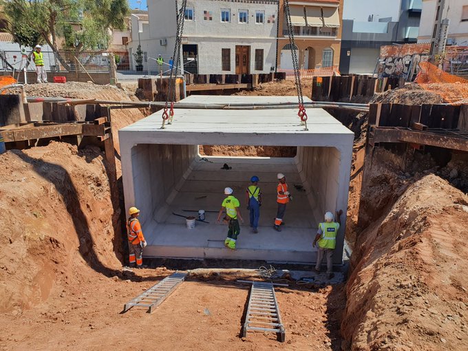 Metrovalencia paso inferior peatonal en Meliana