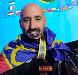 cesar vicente mundial peluqueria