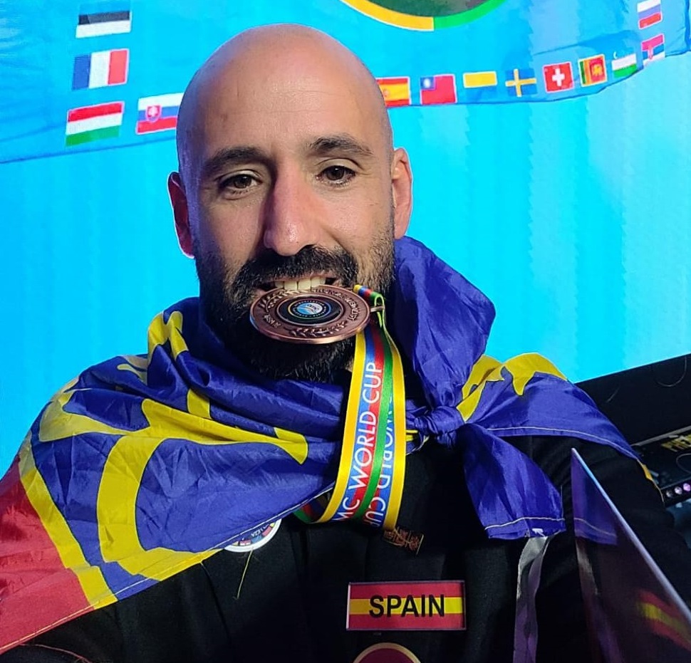 cesar vicente mundial peluqueria