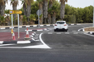 Abierta la rotonda de acceso al aparcamiento disuasorio de Metrovalencia en València Sud