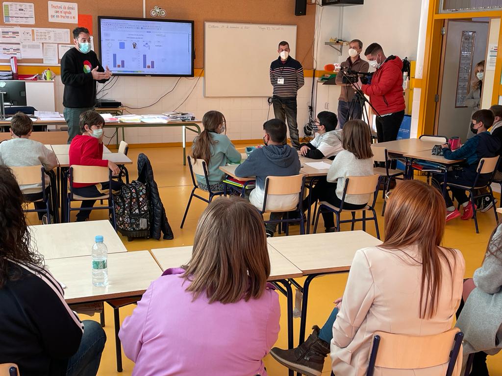 escuelas proyecto reacciona