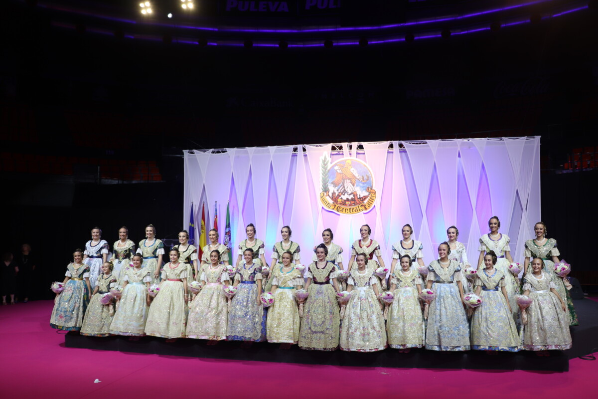 Tot preparat per a conèixer a la Fallera Major i a la Fallera Major Infantil de València de 2023