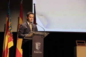 Paterna entrega las Insignias de Oro de la Villa por el 9 d’Octubre