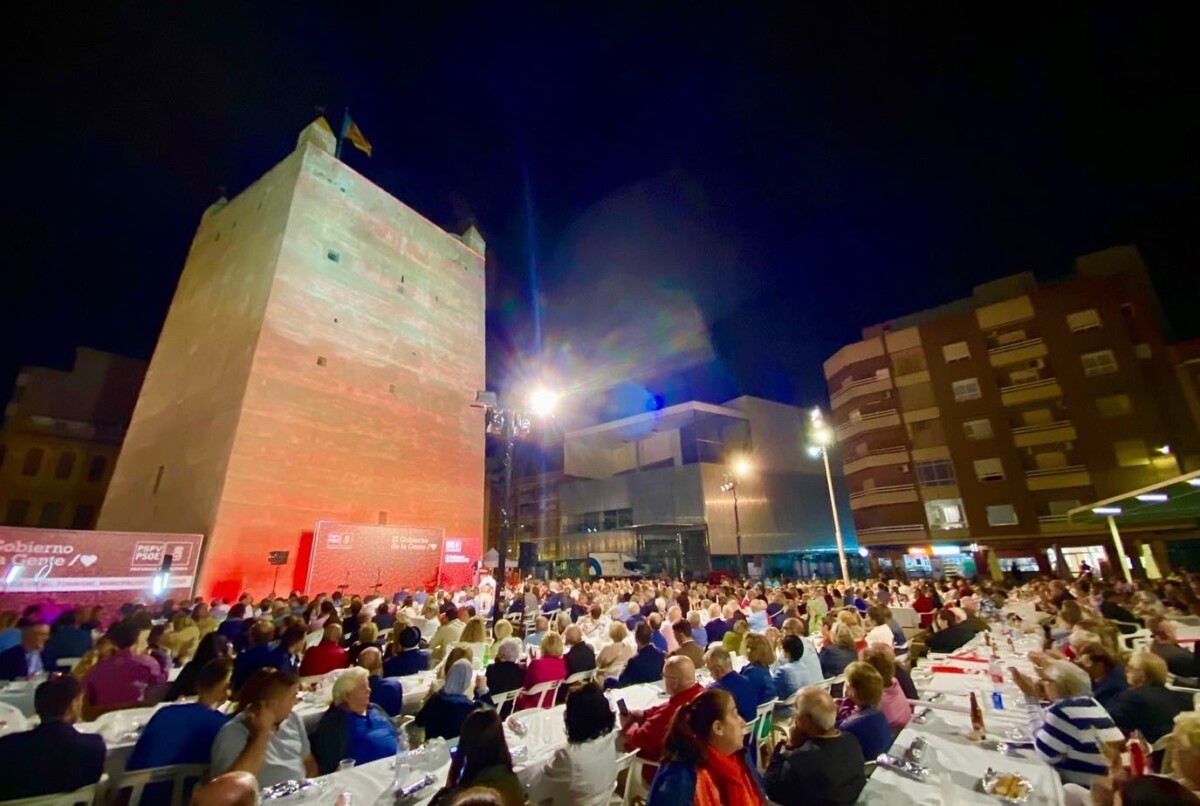 PSPV cena mitín en Torrent 1