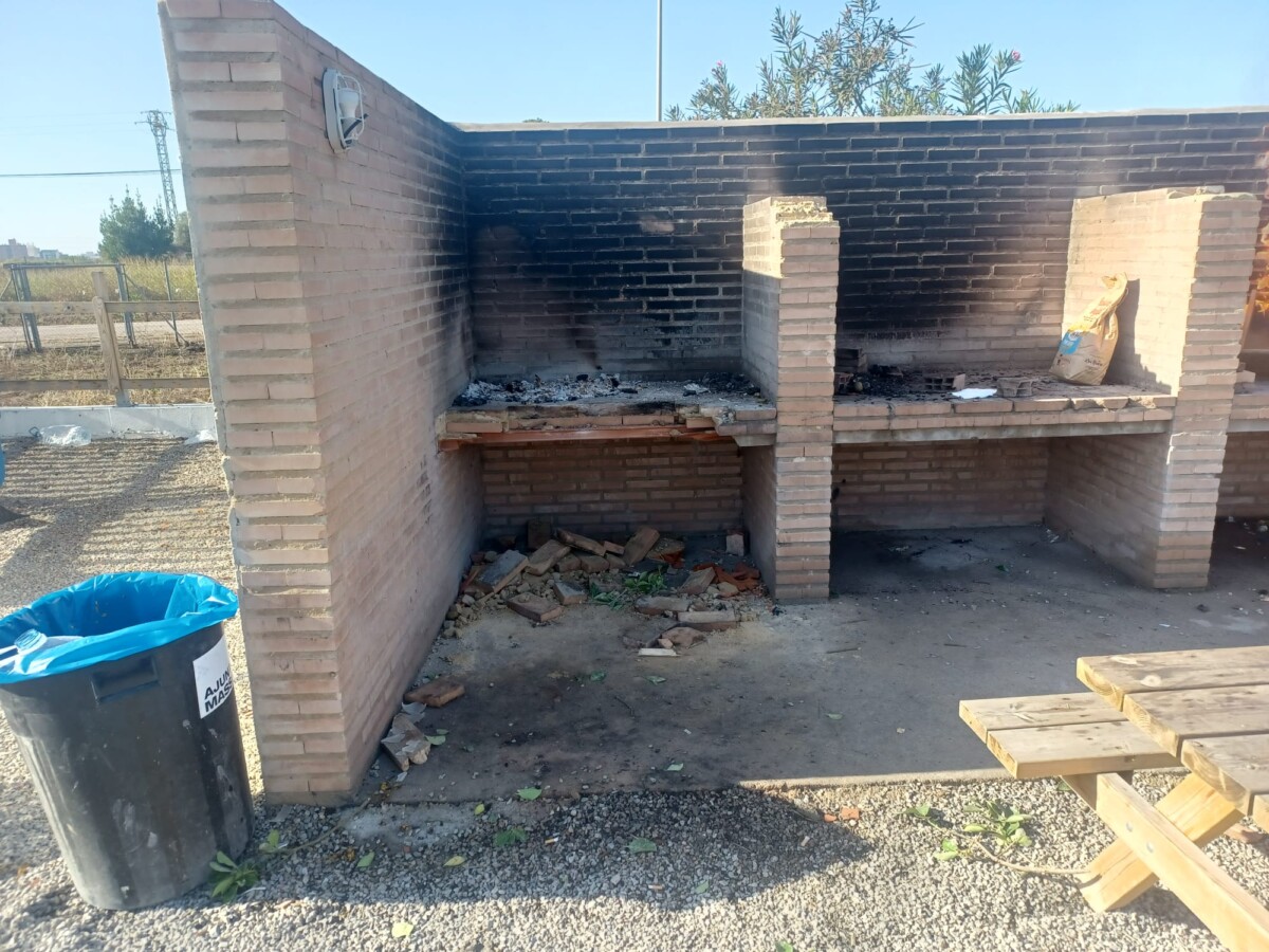 destrozos paelleros Massalfassar