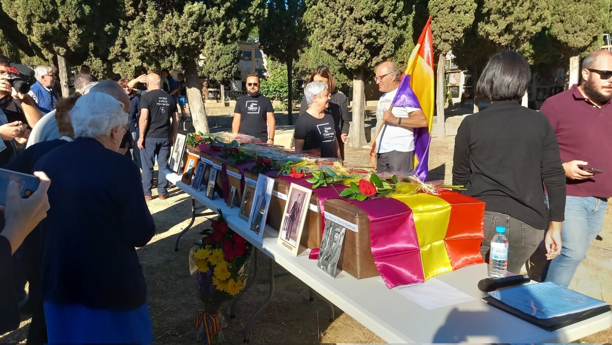 fosa 94 cementerio Paterna