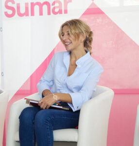 Yolanda Díaz acto en Valencia