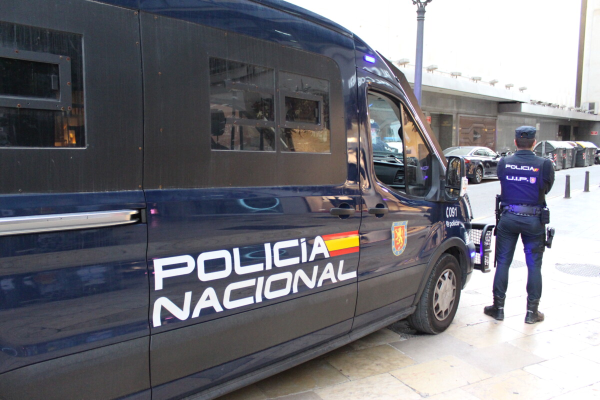 La Policía Nacional despliega un dispositivo especial de seguridad esta Nochevieja en València